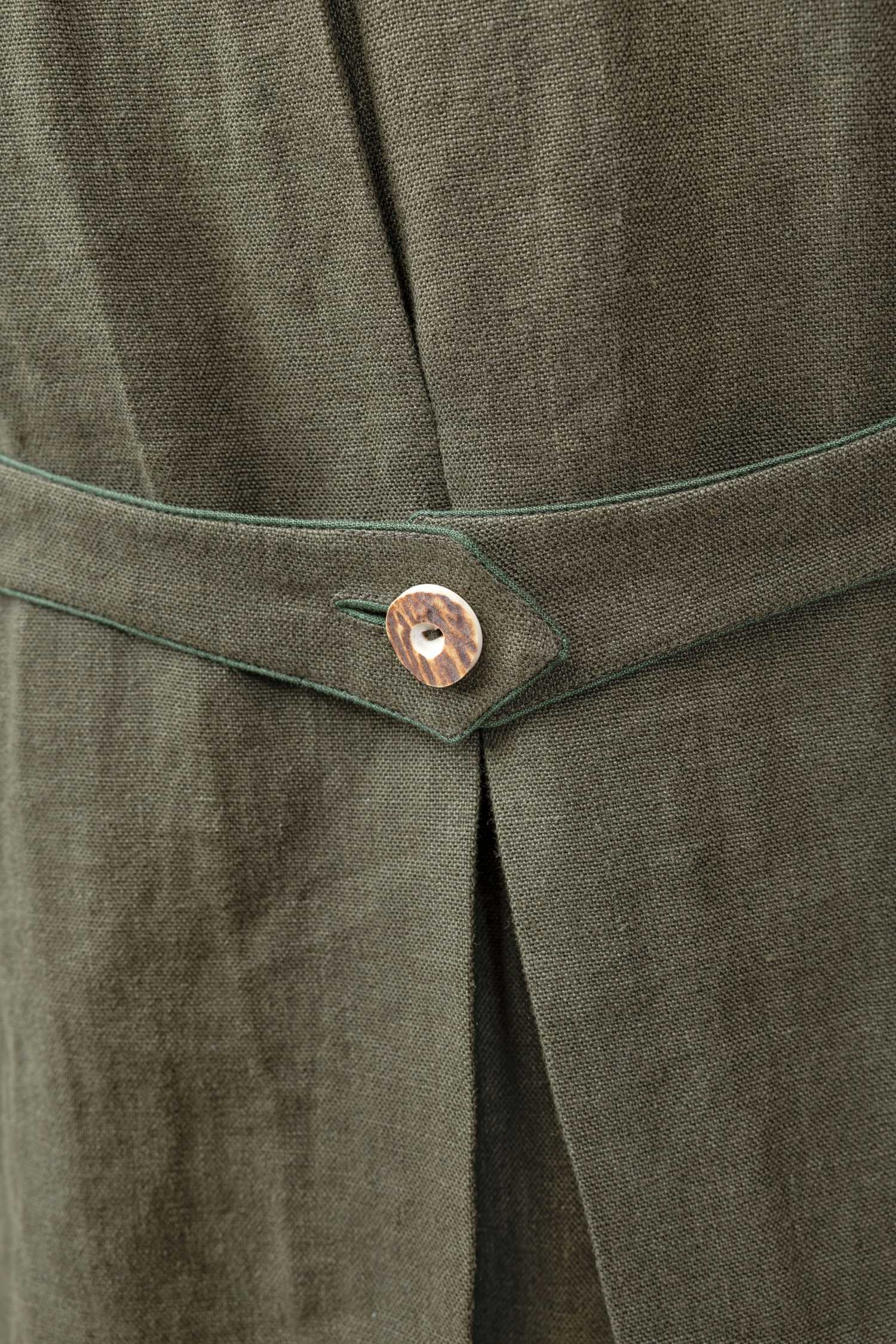 Johann Karl in Bauernleinen