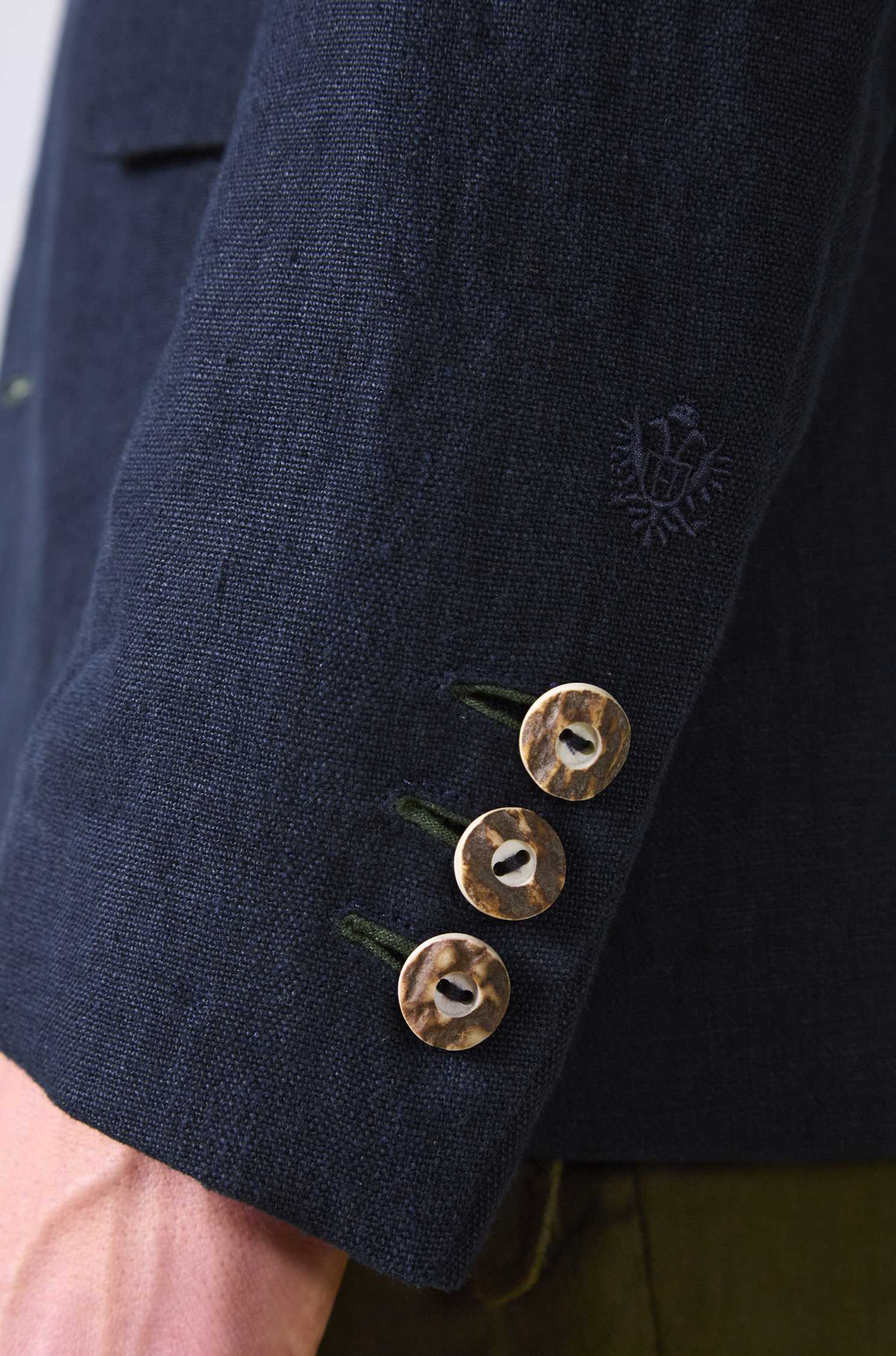 Johann Karl in Bauernleinen