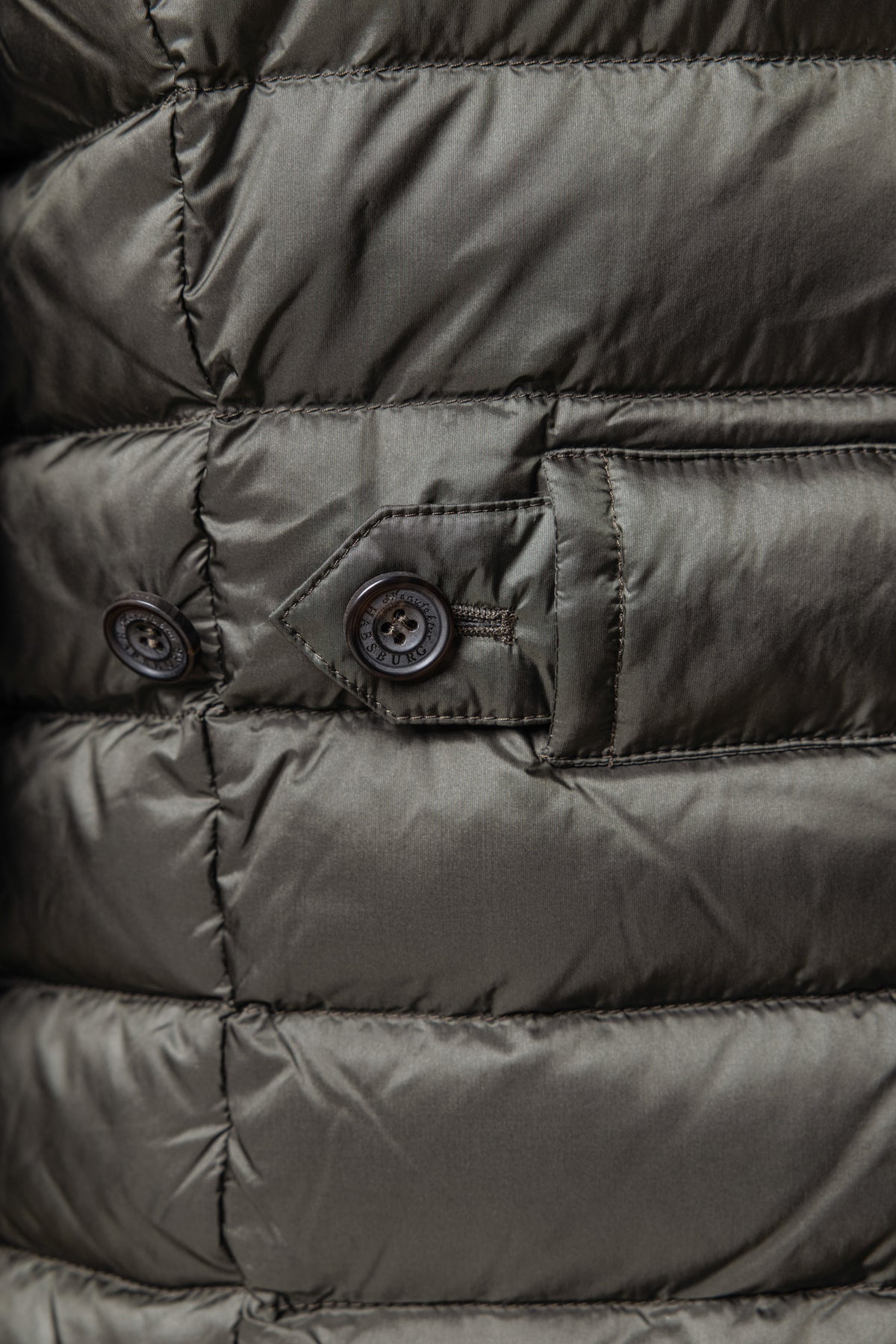 Daunenjacke Saxenegg mit Strickärmeln